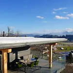 Modernes Mit Panoramablick *