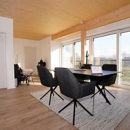 Modernes Mit Panoramablick * Rosegg