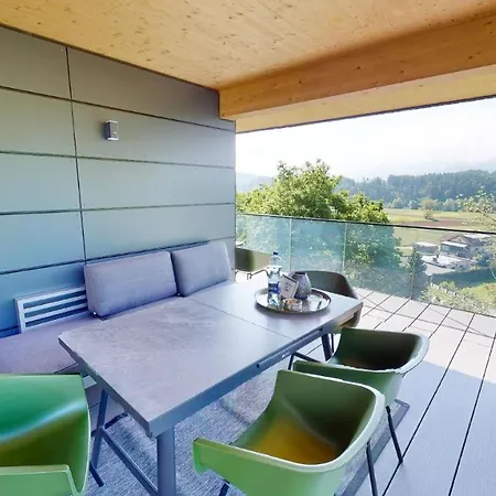 Modernes Mit Panoramablick * Rosegg