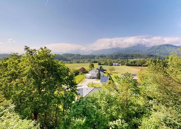 Modernes Mit Panoramablick * Rosegg